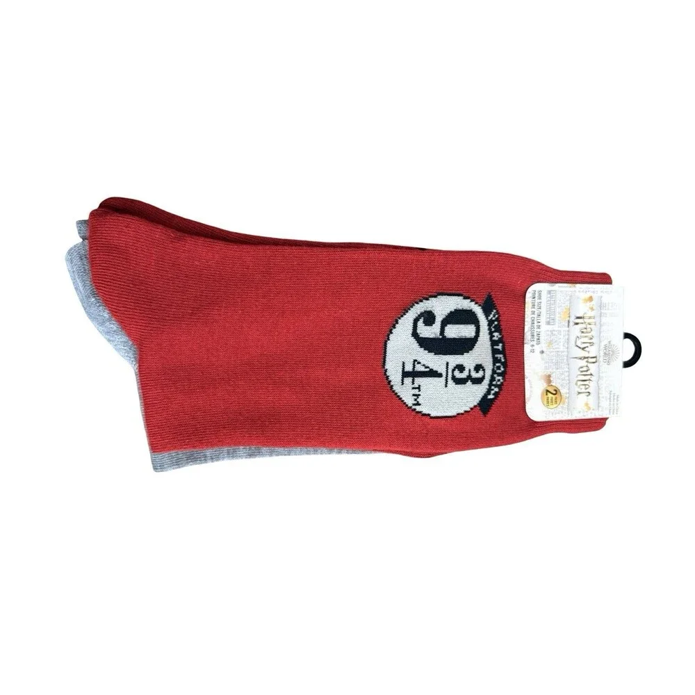 Harry Potter Platform 9 3/4 Socks 2 Pair Hogwarts Gryffindor Red Gray New